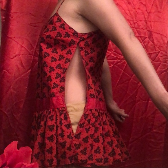 Moda International Top Black/Red Size M - Picture 9 of 14